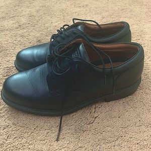 FRYE Black leather shoes. Size 10